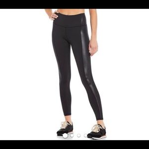 RCVA The Balance of Opposites leggings